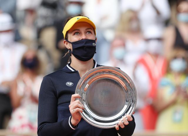 开云体育下载-年少成名却迟迎突破 帕夫柳琴科娃虽负但终破心魔