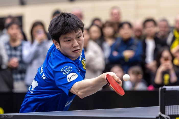 开云体育下载-正手劈长不是下网就出界？老教练教你一招，又稳又狠又刁钻|樊振东|球友|手腕|板型|台球_新浪体育_新浪新闻