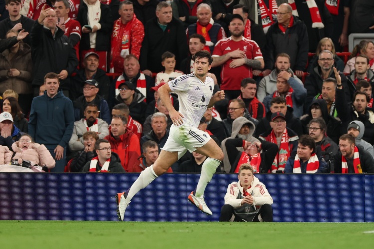 开云体育下载-太阳报：迈阿密国际和那不勒斯对马奎尔感兴趣，他选择与曼联续约